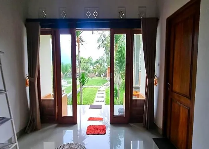 Отель типа "постель и завтрак" Dangka Kintamani Mitra Reddoorz 2*